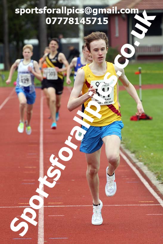 800 metres, NECAA Open Meeting, Morpeth, Sunday, September 27th. David T. Hewitson/Sports for All Pics